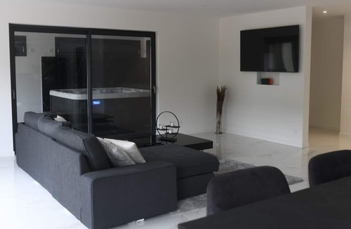 Paroisse Notre-Dame des Jolis Monts House | Maison Luxueuse Avec spa