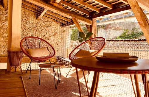 Mauleon House | Maison Malo Leone