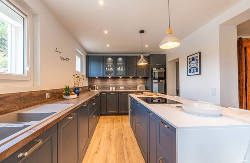 Limoux Villa | Maison Marguerite - Five Bedroom Villa, Sleeps 10