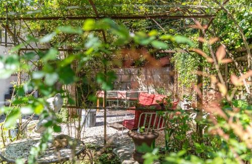 Saint Genes House | Maison Marguerite - Welkeys