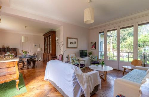 Saint Genes House | Maison Marguerite - Welkeys