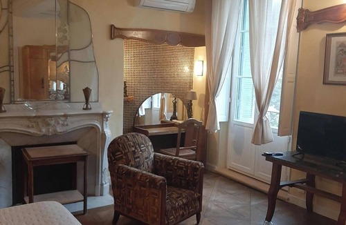 Moux Bed & Breakfast | MAISON MARIE-LOUISE