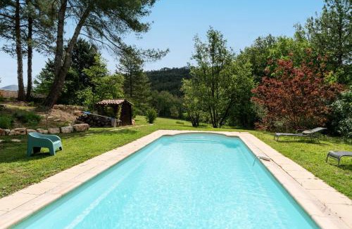 Apt Apartment | Maison Marvic, Studio dans les pins