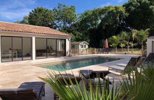 Roujan House | Maison Mia Majorelle