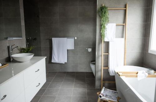 Milton House | Maison Milton