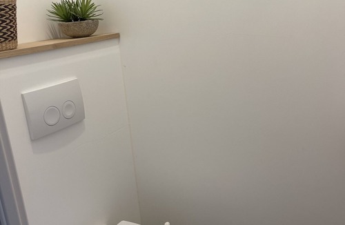 Arnouville-les-Mantes Bed & Breakfast | Maison Moderne au Calme