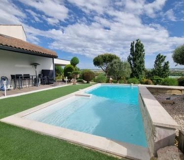 Beaumont-de-Lomagne House | maison moderne avec piscine