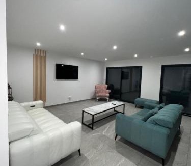 Is-sur-Tille Villa | Maison moderne