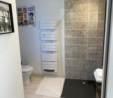 Puygouzon House | Maison moderne vue sur Albi