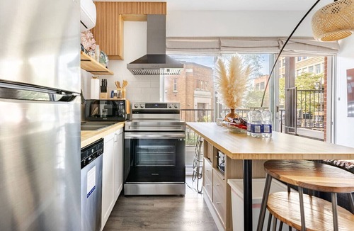 Plateau Mont Royal Apartment | Maison Mosaïque | Japanese 2BR near Leonard Cohen