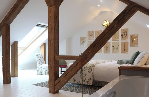 Beaumont-en-Auge Hotel | Maison Mouche