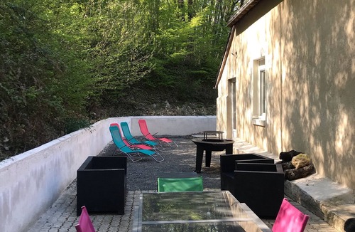 Louestault House | Maison Moulinas jacuzzi