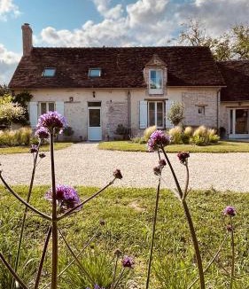 Fontaines-en-Sologne Apartment | Maison Moz