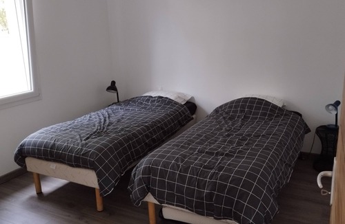 Les Moitiers-d'Allonne House | Maison Neuve Sans vis à vis