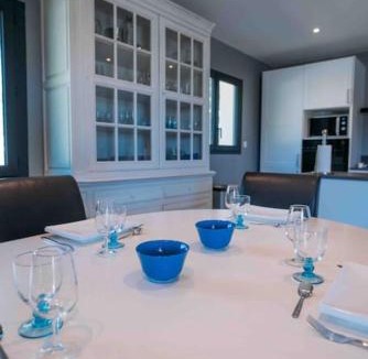 Sabran House | Maison neuve, au cœur des vignes