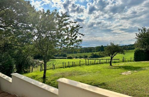 Figeac House | Maison neuve, cadre apaisant,jacuzzi et piscine