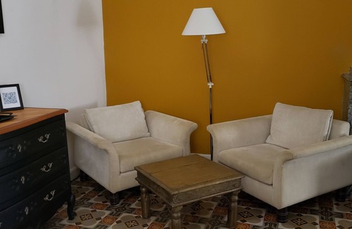 Fabrezan Bed & Breakfast | Maison Nolia : Chambre Madras 2 Personnes Dans Maison de Maître