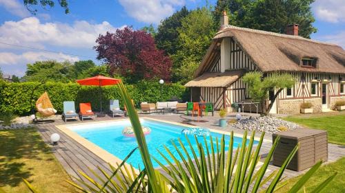 Annebault House | Maison Normande, Piscine chauffée, à quelques minutes de la mer et de Deauville