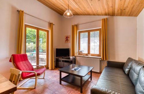 Aspiran House | Maison Orange