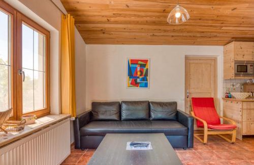 Aspiran House | Maison Orange