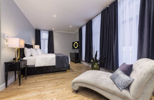Baie-St-Paul Hotel | Maison Otis