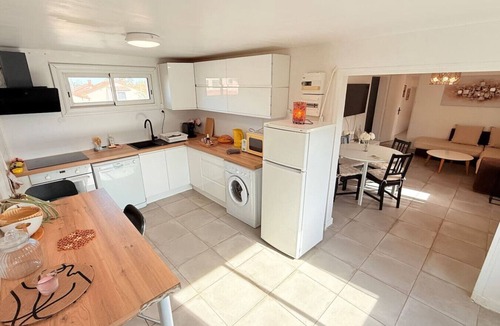 Estanove House | Maison Ovalie – Confort & Sérénité