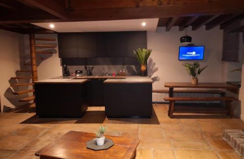 Perouges House | Maison Pérouges spa