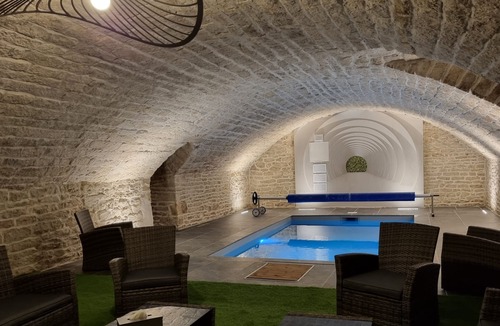 Nuits-Saint-Georges House | Maison Paisible Avec Piscine et Jacuzzi