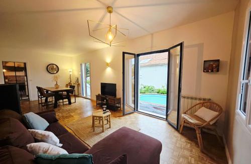 Angouleme Apartment | Maison paisible proche centre avec piscine