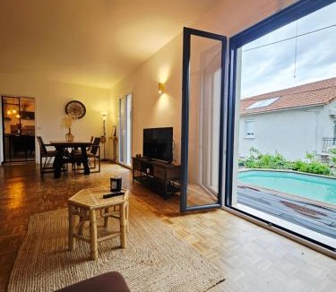 Angouleme Apartment | Maison paisible proche centre avec piscine