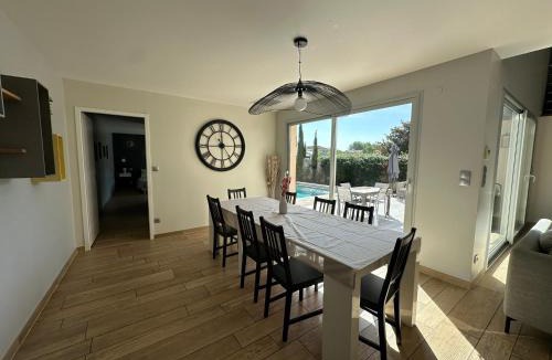 Salleles-d'Aude Villa | Maison paisible toute équipée, piscine chauffée