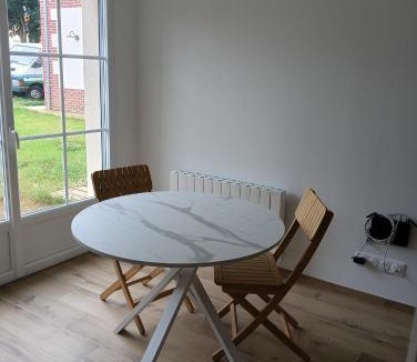 Beauvais Apartment | Maison partagée - Studio bas