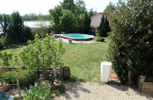 Feillens House | Maison patio et piscine