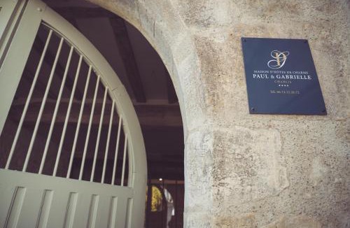 Chablis Apartment | Maison Paul & Gabrielle