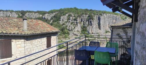Balazuc House | maison pierre et voûte au cœur du village