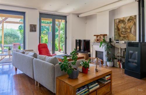 Carcassonne Villa | Maison, piscine & vue sur la Cité de Carcassonne
