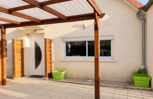 Hermanville-sur-Mer House | Maison plain-pied proche mer Cour & Parking