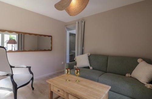 Le Bourg-Saint-Leonard House | Maison plain-pied au calme, animaux OK - 4 pers. - FR-1-497-265