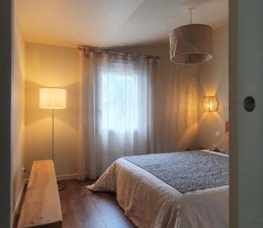 Bouguenais Apartment | Maison plain-pied avec jardin