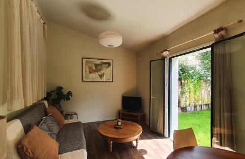 Bouguenais Apartment | Maison plain-pied avec jardin