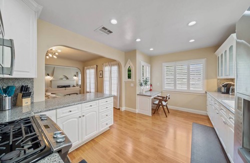 Burbank House | Maison Pool Villa