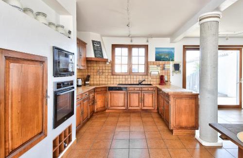 Noirmoutier-en-l'Ile House | Maison pour 11 - Piscine - Noirmoutier-en-L'île