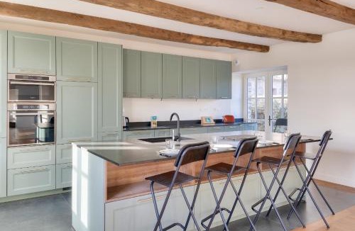 Tremereuc House | Maison pour 12 avec grand jardin et piscine