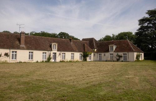 Poigny la Foret Villa | Maison pour 15 personnes - Piscine - 50 min/Paris