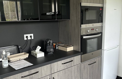 Saint-Prest House | Maison Pour 6 Personnes Plus un Bébé