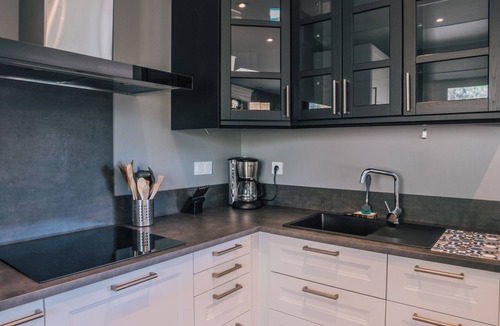 Sabran House | Maison Pour 6 Personnes au Cœur des Vignes