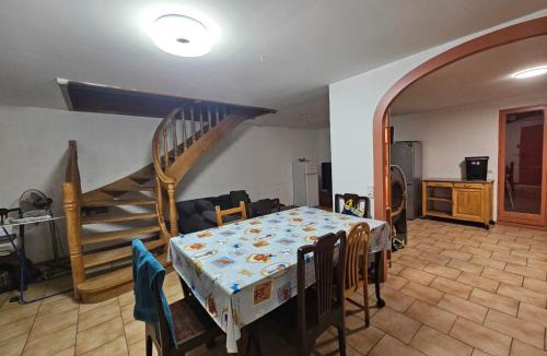 Peron House | Maison près de Genève, CERN, et stations de ski