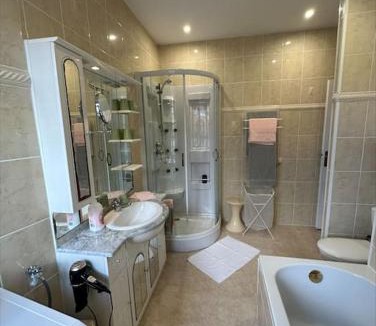 Saint-Etienne-au-Mont House | Maison près de la ville