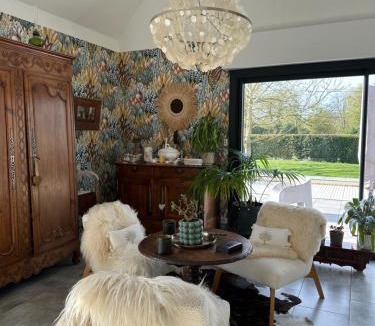 Saint-Pavace House | Maison proche du circuit