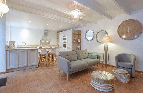 Saint-Vaast-la-Hougue House | Maison proche port et plage